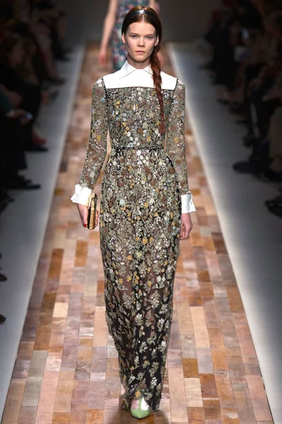 Look 61